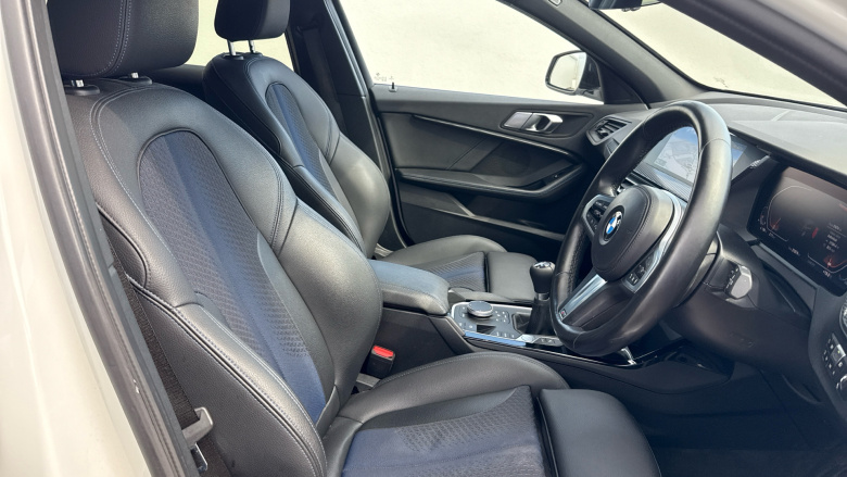 BMW 1 Series 118i [136] M Sport 5dr [Live Cockpit Professional] Petrol Hatchback